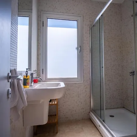 Refreshing House With Shared Pool In * גומושלוק